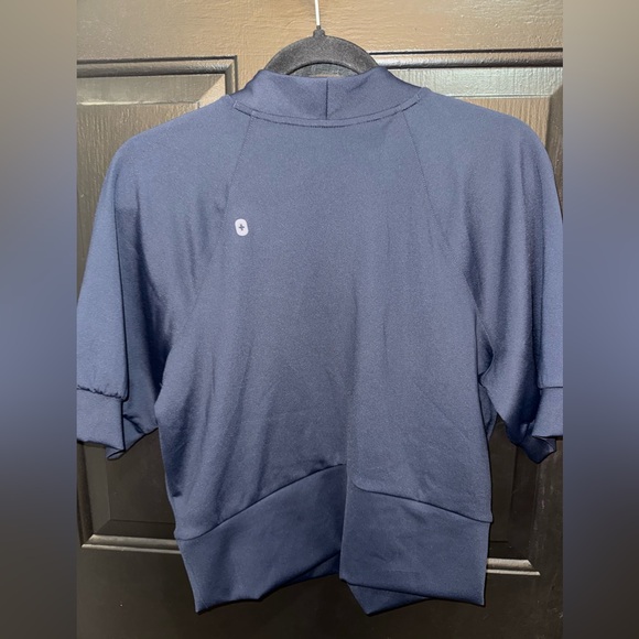 Figs Women's Navy Top - Picture 2 of 3